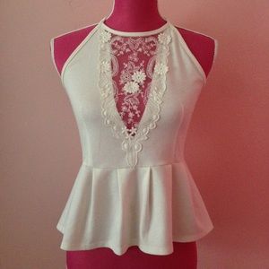 ❤️ {3 for $15} Forever21 M White Peplum Lace Top